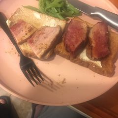 A picture of BBQ ham.