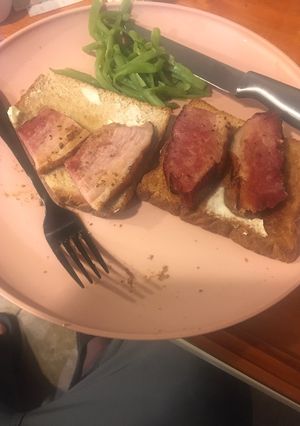 A picture of BBQ ham.