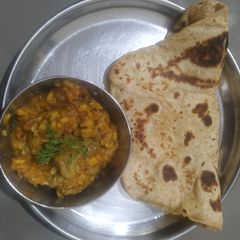 A picture of Moong dal and galka(sponge gourd) nu shaak.