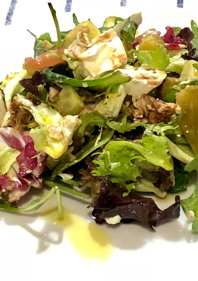 Una foto de Ensalada de sobras