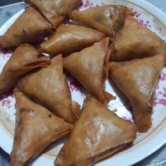 A picture of Crispy samosa bites.