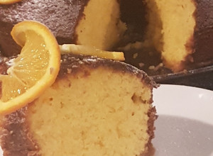 Foto de Bolo de Laranja com casca húmido