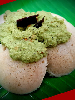 A picture of Brown Rice Idli.