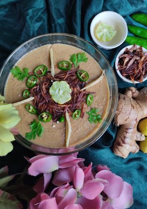 A picture of Mutton haleem.