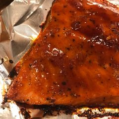 A picture of Not-exactly-gochujang Salmon.