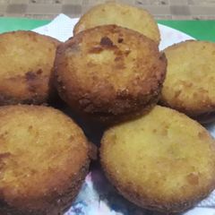 A picture of Bread chicken patties.