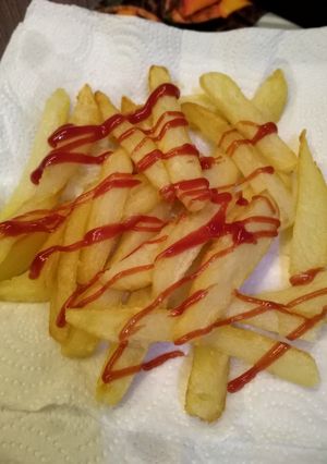 صورة لوصفة بطاطس مقرمشة بالكاتشب🍟😋❤️