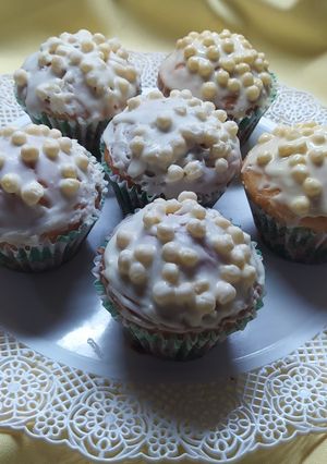 Una foto de Muffins De Limón Con Chocolate Blanco y Quinoa. Ideal Para Vender