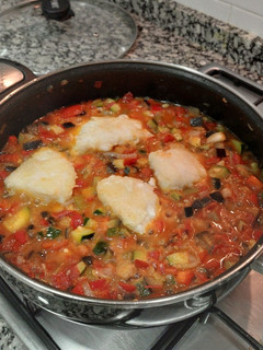Una foto de Bacalao con samfaina
