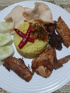 Foto resep Nasi kuning enak sisa nasi kemarin