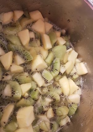Foto di Marmellata di kiwi, mele e limone