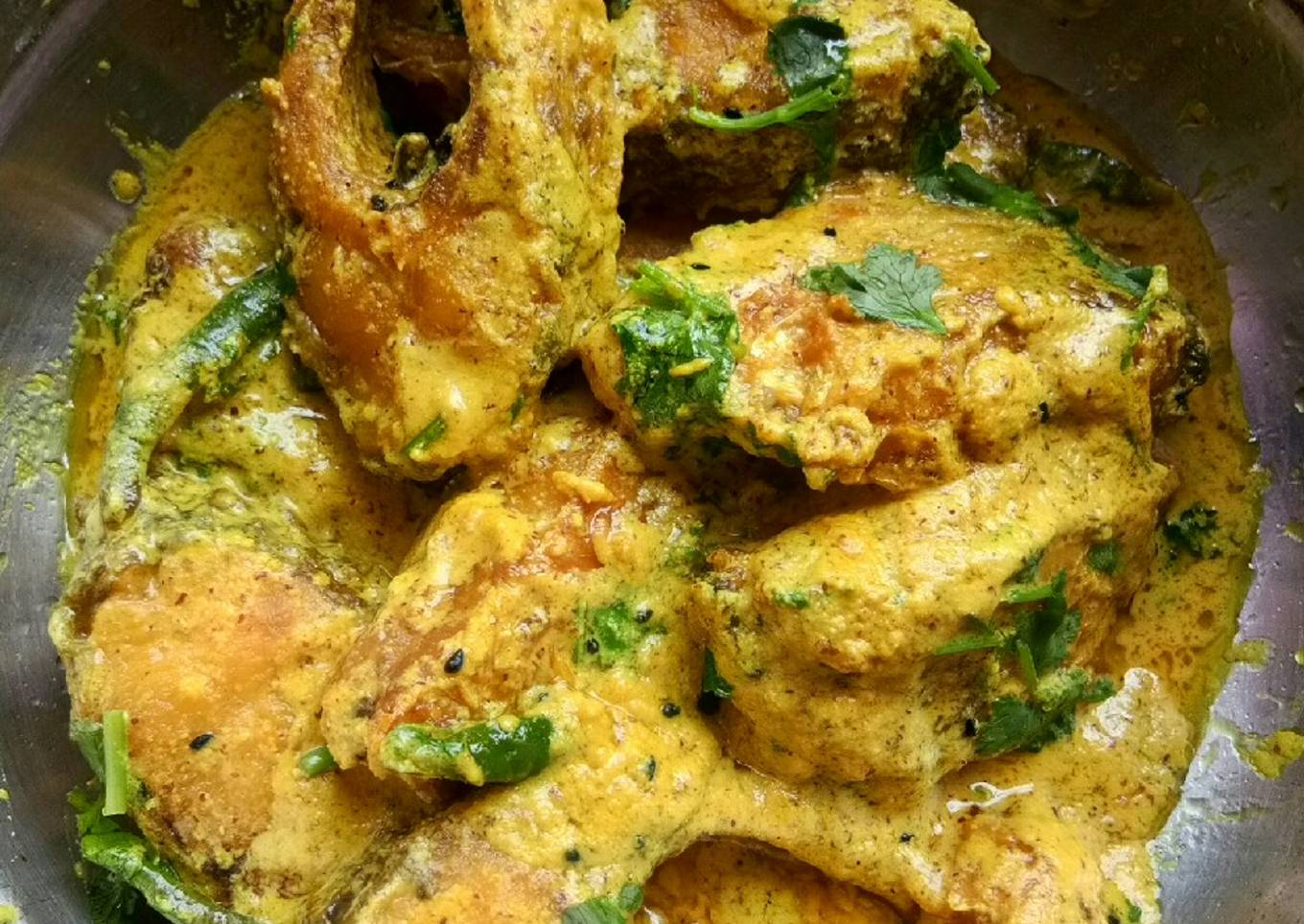 Sarputi fish with mustard paste