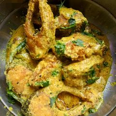 A picture of Sarputi fish with mustard paste.