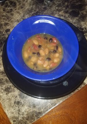 A picture of Hispanic Three Beans Soup.