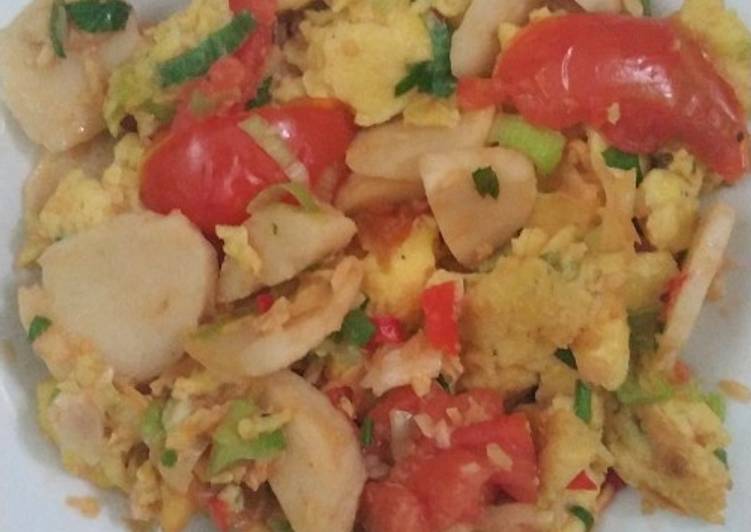 Orak Arik Telur Bakso Tomat