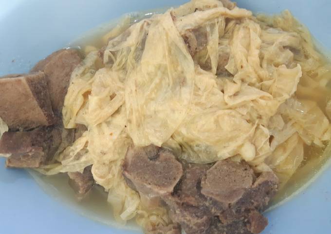 Sup Iga Kembang Tahu