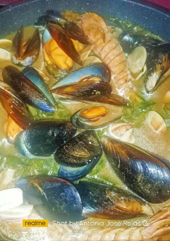 Una foto de Filetes de emperador en salsa