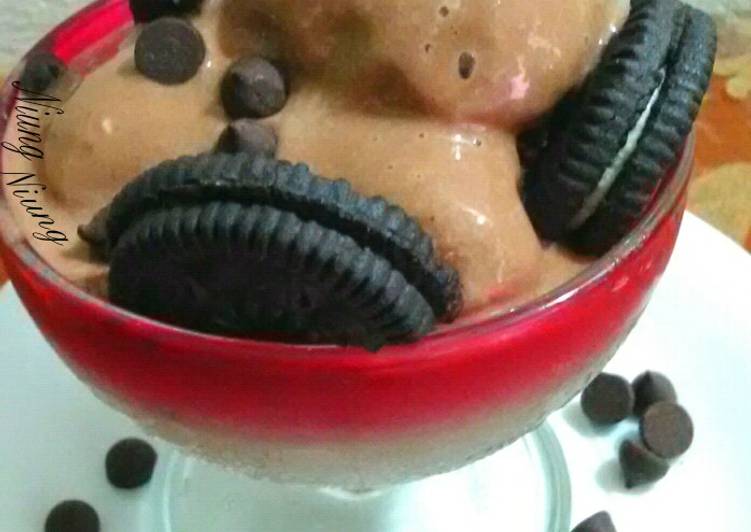 Bagaimana Membuat Es krim coklat Anti Gagal