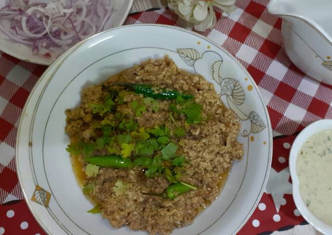 Chicken qeema Recipe