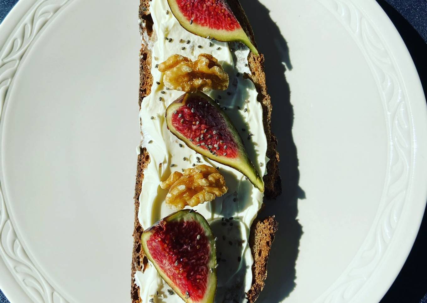 Tartine fromage figue