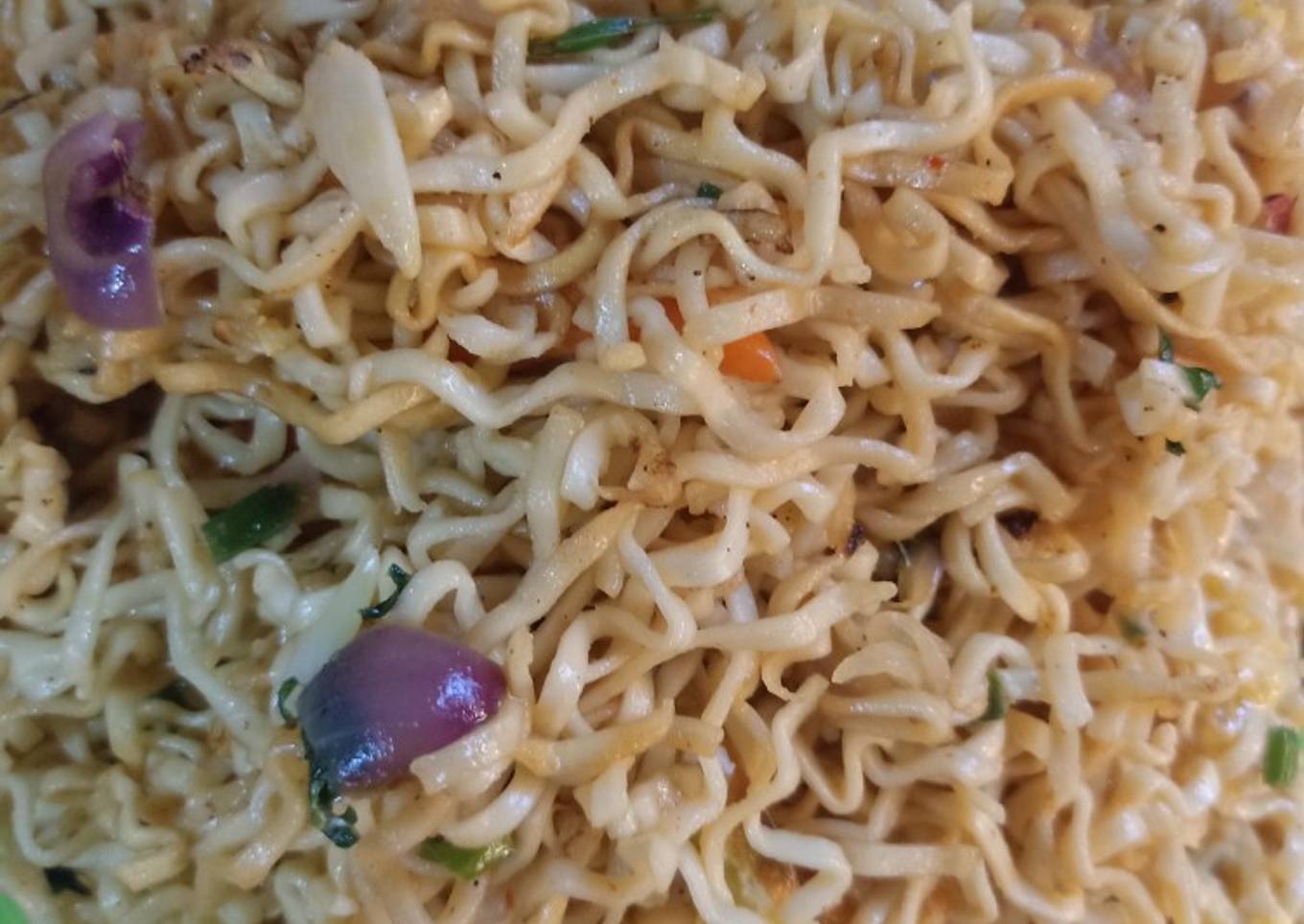 Mi telur goreng cap tiga ayam☺️