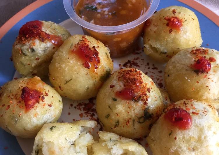 Bola kentang mozzarella