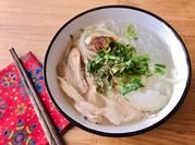 A picture of miến gà xé