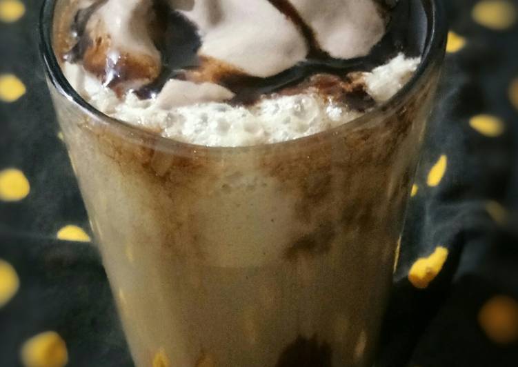 Chocolate cold coffee with ice-cream