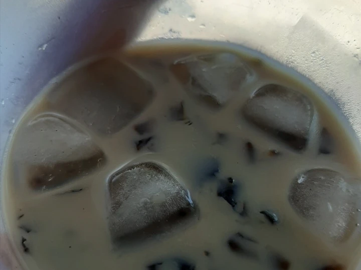 Cara Gampang Membuat Resep Es cappucino cincau kw yang Lezat Anti Ribet, Mantap