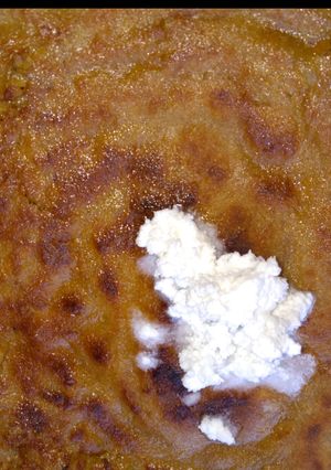 A picture of Aaloo Wala paratha.