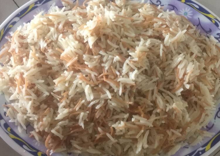 الرز بالشعيريه 😋🤗
