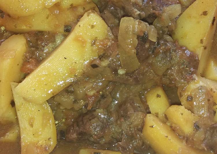 Recipe: Yummy Plat de boeuf en sauce et pommes de terre très délicieux