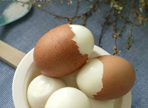 Foto resep Tips Mengupas Telur Agar Tidak Rusak