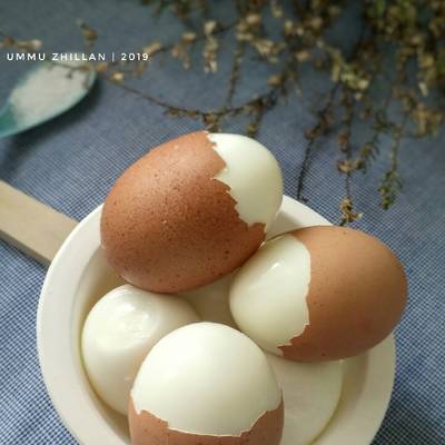 Resep Tips Mengupas Telur Agar Tidak Rusak Oleh Ummu Zhillan S Kitchen Cookpad