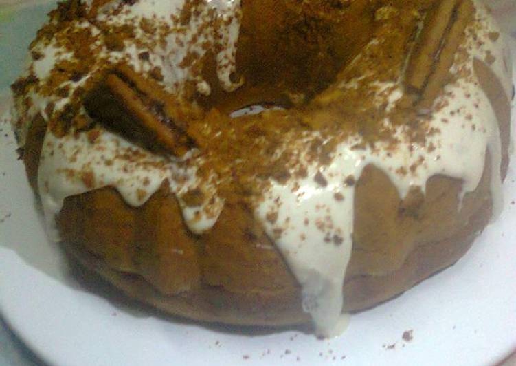 طريقة عمل كيك مزين بالقشطة