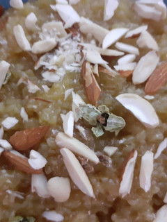 ફાડા લાપસી (Fada Lapsi Recipe In Gujarati) રેસીપી મુખ્ય ફોટો