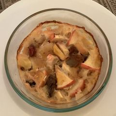 A picture of Baked oatmeal (apple and banana).