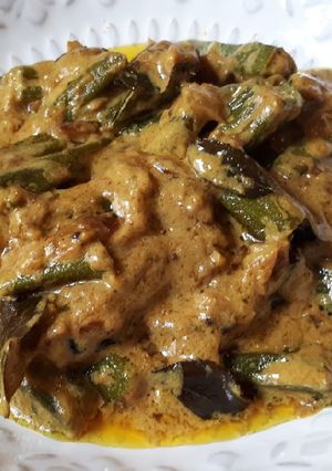 Una foto de Curry de okra