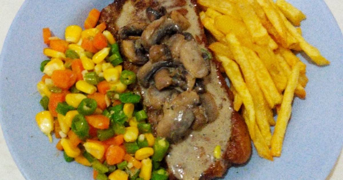 104 Resep Steak Daging Saus Mushroom Enak Dan Sederhana