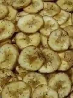 કેળાં ની વેફર (Banana Wafer Recipe In Gujarati) રેસીપી મુખ્ય ફોટો
