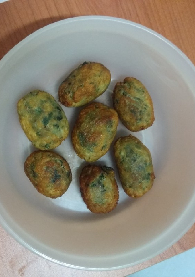 Una foto de Croquetas de espinacas y frutos del mar