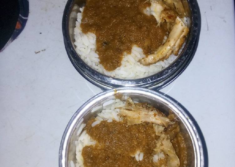 Rice and stew with chicken