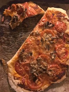 Pizza egyszerűen és gyorsan recept fotója