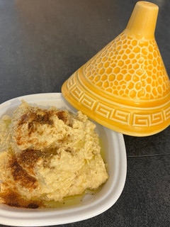 Una foto de Hummus tradicional (garbanzos)
