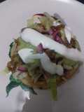 Sopes con asientos y frijol