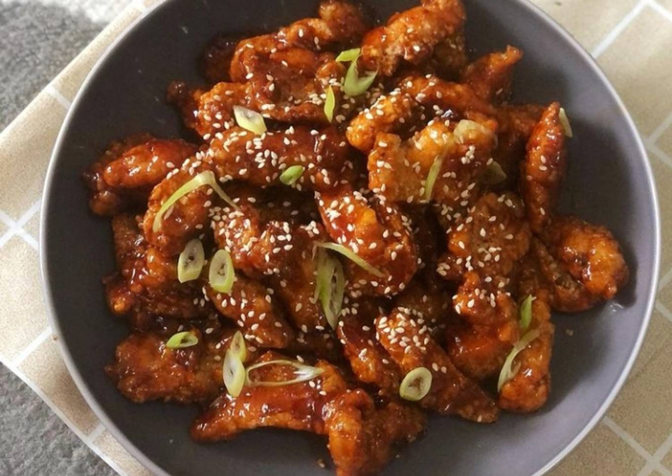 Yangnyeom Tongdak / Ayam Goreng Korea