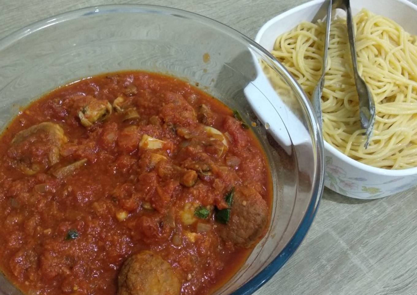 Spaghetti Meatballs Saus Marinara