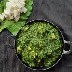 A picture of Palak Paneer.