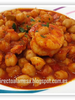 Una foto de Garbanzos con sepia y gambones