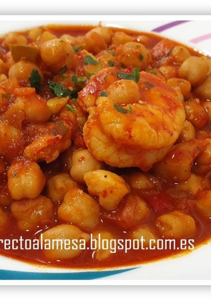 Una foto de Garbanzos con sepia y gambones